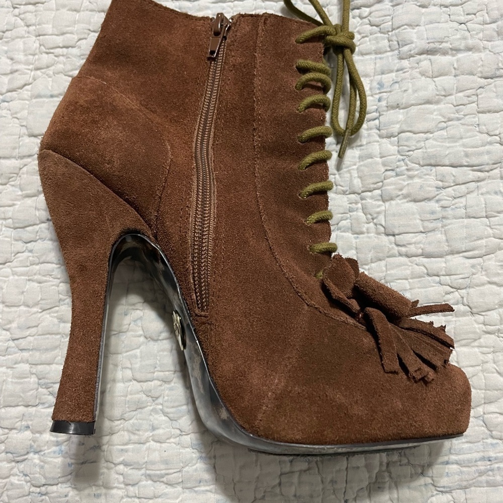 Betsey Johnson Terra suede platform booties with bow and fringe steampunk sz 7.5 - Picture 5 of 16